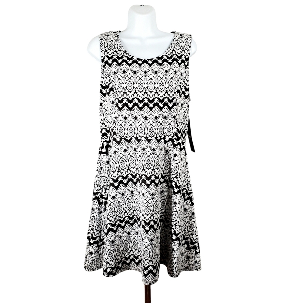EXPRESSO SLEEVELESS DRESS - Picture 1 of 7